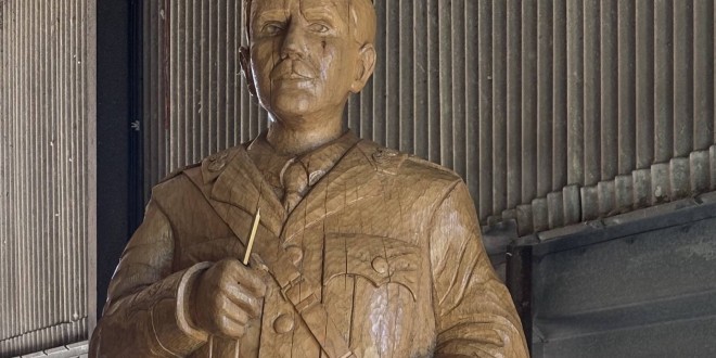 where-love-becomes-legend-toilkien-statue-in-east-yorkshire